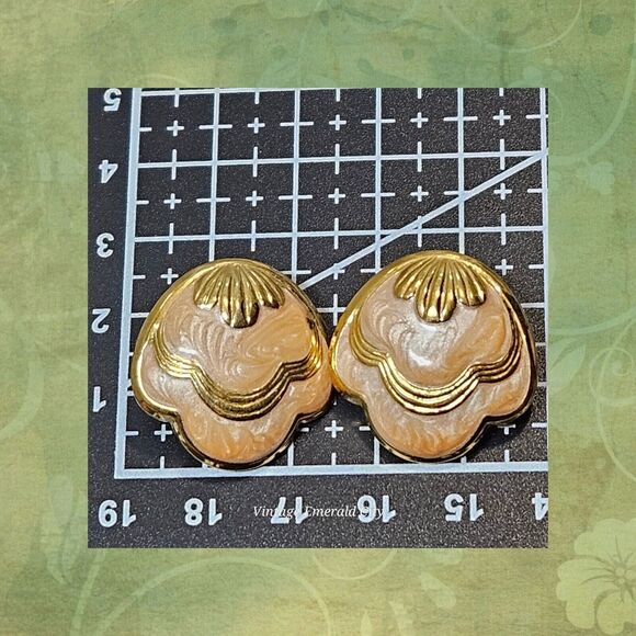 Vtg Enamel Peach Clip On Earrings Woman' Jewelry 80's Goldtone Retro Swirl Shell - Picture 8 of 11